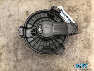 Used Heating and ventilation fan motor Suzuki Swift Price on request offered by Niks autodemontage