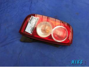 Używane Tylne swiatlo pozycyjne lewe Nissan Micra (K12) 1.2 16V Cena na żądanie oferowane przez Niks autodemontage
