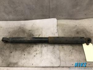 Used Rear shock absorber, right Daihatsu Sirion Price on request offered by Niks autodemontage