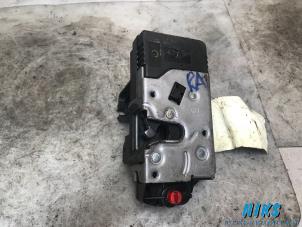 Used Rear door mechanism 4-door, right Opel Meriva 1.6 16V Price on request offered by Niks autodemontage