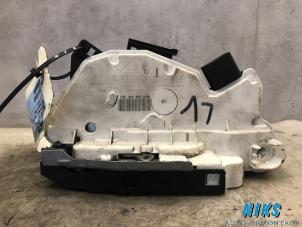 Gebrauchte Türschlossmechanik 4-türig links vorne Seat Ibiza IV (6J5) 1.2 12V Preis auf Anfrage angeboten von Niks autodemontage