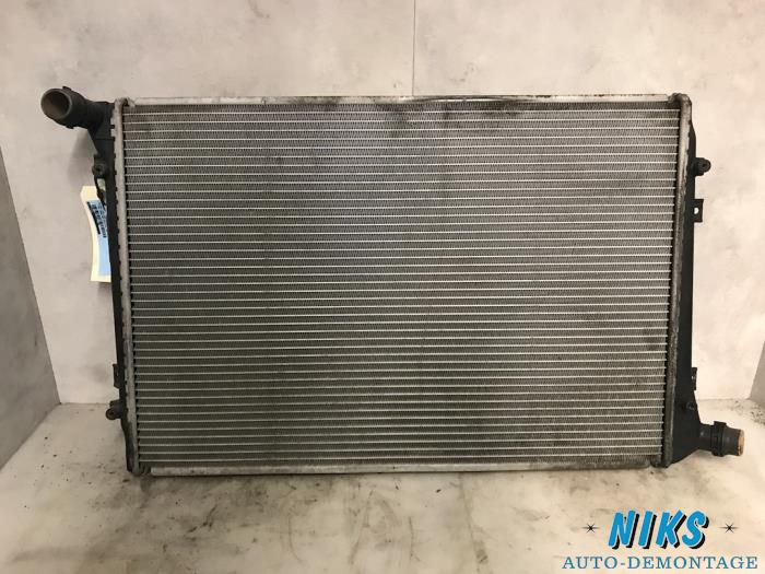 Used Radiator Volkswagen Passat Price on request offered by Niks autodemontage