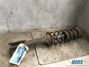 Used Rear shock absorber rod, right Hyundai Accent II/Excel II/Pony 1.3i 12V Price on request offered by Niks autodemontage
