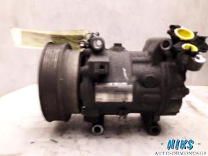 Used Air conditioning pump Renault Kangoo Express (FC) 1.5 dCi 68 Price on request offered by Niks autodemontage