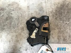 Used Door lock mechanism 2-door, right Toyota Corolla (E12) 1.4 16V VVT-i Price on request offered by Niks autodemontage
