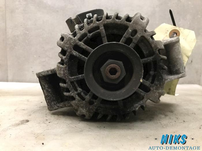 Begagnade Dynamo Ford Mondeo III Wagon 2.0 TDdi 90 16V Pris på förfrågan erbjuds av Niks autodemontage