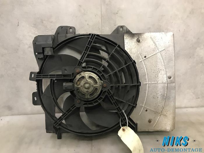 Cooling fans from a Peugeot 207 2007
