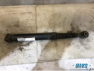 Used Rear shock absorber, right Peugeot 207 Price on request offered by Niks autodemontage