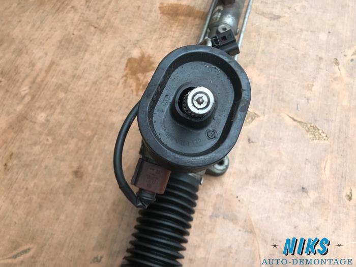 Power steering box from a Volkswagen Polo 2004