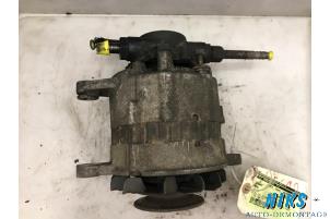 Dynamo van een Opel Combo (Corsa B) 1.7 D 1997