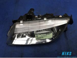 Used Headlight, left Nissan Almera Price on request offered by Niks autodemontage