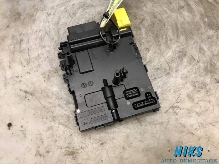 Module (miscellaneous) from a Volkswagen Passat (3C2) 2.0 FSI 16V 2007