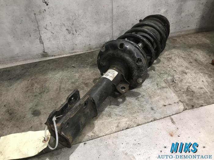 Front shock absorber rod, left from a Opel Meriva 2003