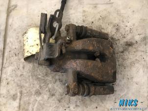 Used Rear brake calliper, right Ford Mondeo IV 2.0 TDCi 140 16V Price on request offered by Niks autodemontage