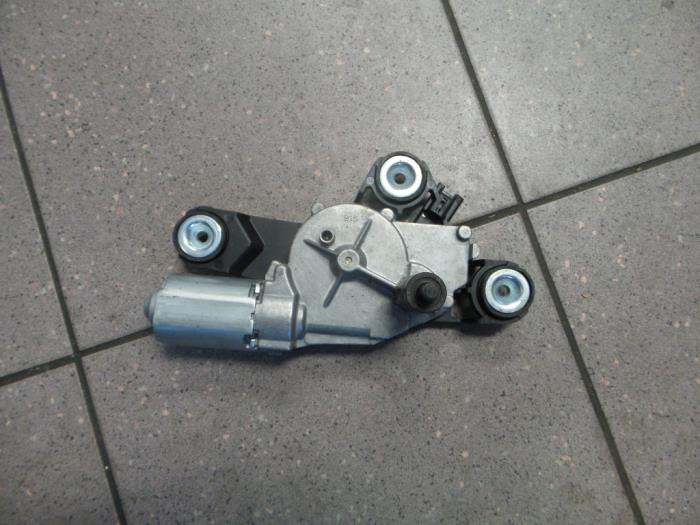 Begagnade Bakre torkarmotor Ford Mondeo Pris € 50,00 Marginaltabell erbjuds av Autosloopbedrijf H.C.Stouten
