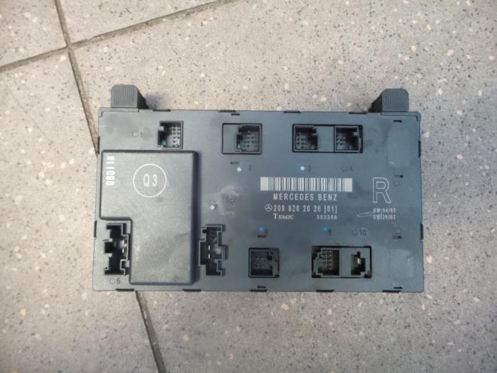 Usagé Ordinateur divers Mercedes CLK (C209) 2.2 220 CDI 16V Prix € 50,00 Règlement à la marge proposé par Autosloopbedrijf H.C.Stouten