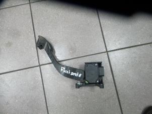 Used Accelerator pedal Fiat Panda (169) 1.4 Natural Power Price € 50,00 Margin scheme offered by Autosloopbedrijf H.C.Stouten