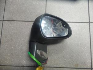 Used Wing mirror, right Peugeot 308 SW (4E/H) 1.6 HDiF 16V Price € 50,00 Margin scheme offered by Autosloopbedrijf H.C.Stouten
