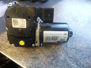 Used Front wiper motor Ford Transit Connect (PJ2) 1.5 TDCi Price € 50,00 Margin scheme offered by Autosloopbedrijf H.C.Stouten