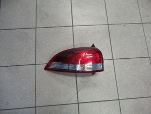 Used Taillight, left Renault Clio IV Estate/Grandtour (7R) 0.9 Energy TCE 90 12V Price € 50,00 Margin scheme offered by Autosloopbedrijf H.C.Stouten