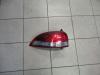 Taillight, left from a Renault Clio IV Estate/Grandtour (7R), 2012 / 2021 0.9 Energy TCE 90 12V, Combi/o, 4-dr, Petrol, 898cc, 66kW (90pk), FWD, H4B408; H4BB4, 2015-03 / 2021-08, 7R22; 7R24; 7R32; 7R2R; 7RB2; 7RD2; 7RD4; 7RE2 2016