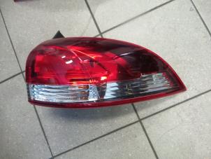 Used Taillight, right Renault Clio IV Estate/Grandtour (7R) 0.9 Energy TCE 90 12V Price € 50,00 Margin scheme offered by Autosloopbedrijf H.C.Stouten