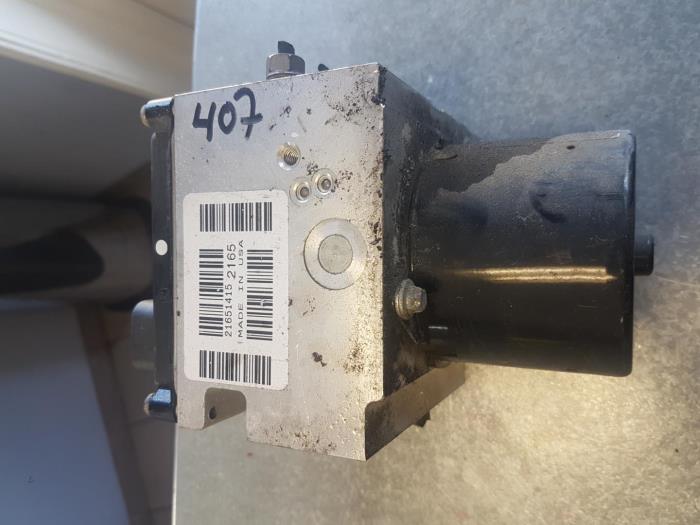 Begagnade ABS-pump Peugeot 407 (6D) 1.8 16V Pris € 100,00 Marginaltabell erbjuds av Autosloopbedrijf H.C.Stouten