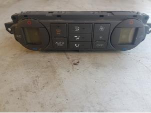 Used Heater control panel Ford Focus 2 Wagon 1.6 Ti-VCT 16V Price € 40,00 Margin scheme offered by Autosloopbedrijf H.C.Stouten