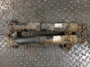 Used Shock absorber kit Ford Mondeo III Price € 60,00 Margin scheme offered by Autosloopbedrijf H.C.Stouten