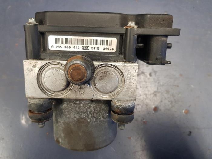 Begagnade ABS-pump Opel Corsa C (F08/68) 1.2 16V Twin Port Pris € 50,00 Marginaltabell erbjuds av Autosloopbedrijf H.C.Stouten