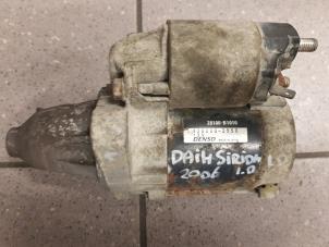 Usados Motor de arranque Daihatsu Sirion 2 (M3) 1.0 12V DVVT Precio € 35,00 Norma de margen ofrecido por Autosloopbedrijf H.C.Stouten