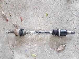 Used Front drive shaft, left Opel Agila (B) 1.0 12V Price € 50,00 Margin scheme offered by Autosloopbedrijf H.C.Stouten