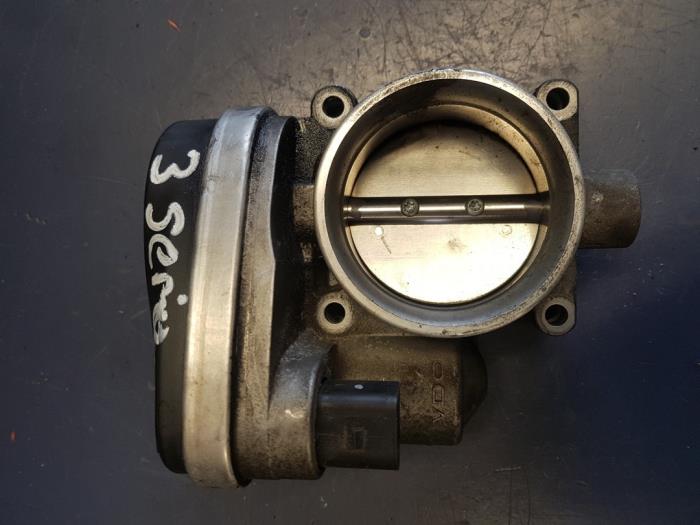 Throttle body from a BMW 3 serie (E46/4) 316i 16V 2003