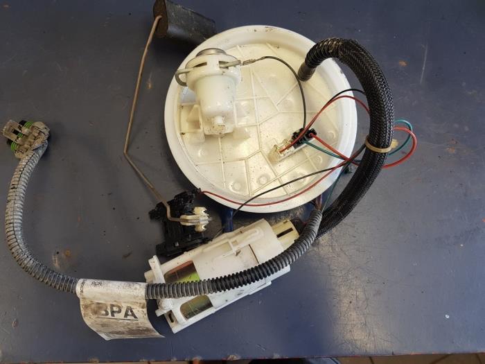 Usagé Pompe à carburant Dodge Ram Van 2.8 CRD 16V Autom. Prix € 35,00 Règlement à la marge proposé par Autosloopbedrijf H.C.Stouten