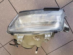 Used Headlight, left Saab 9-3 I (YS3D) 2.0t 16V Price € 25,00 Margin scheme offered by Autosloopbedrijf H.C.Stouten