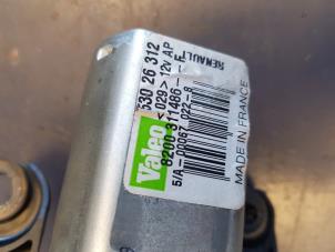Used Rear wiper motor Renault Clio III Estate/Grandtour (KR) 1.2 16V TCE 100 Price € 35,00 Margin scheme offered by Autosloopbedrijf H.C.Stouten