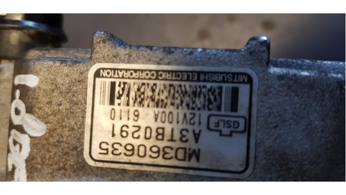 Usagé Dynamo Volvo V40 (VW) 1.8i 16V Prix € 35,00 Règlement à la marge proposé par Autosloopbedrijf H.C.Stouten