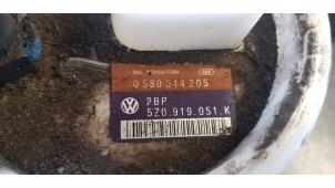 Used Electric fuel pump Volkswagen Fox (5Z) 1.2 Price € 40,00 Margin scheme offered by Autosloopbedrijf H.C.Stouten