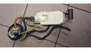 Used Electric fuel pump Nissan Primera (P11) 2.0 16V Price € 40,00 Margin scheme offered by Autosloopbedrijf H.C.Stouten