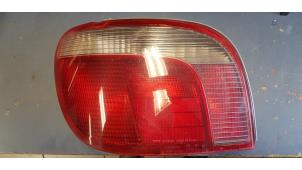 Used Taillight, left Toyota Yaris (P1) 1.0 16V VVT-i Price € 25,00 Margin scheme offered by Autosloopbedrijf H.C.Stouten