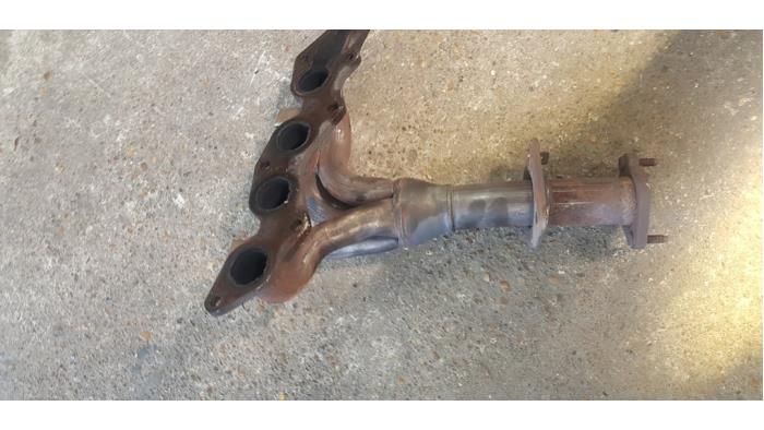 Gebrauchte Abgaskrümmer Ford Mondeo III Wagon 1.8 16V Preis € 60,00 Margenregelung angeboten von Autosloopbedrijf H.C.Stouten