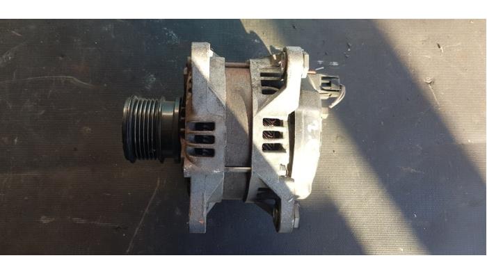 Begagnade Dynamo Dodge Ram Van 2.8 CRD 16V Autom. Pris € 50,00 Marginaltabell erbjuds av Autosloopbedrijf H.C.Stouten