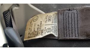 Used Front seatbelt, left Daihatsu Cuore (L251/271/276) 1.0 12V DVVT Price € 40,00 Margin scheme offered by Autosloopbedrijf H.C.Stouten