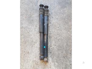 Used Shock absorber kit Nissan Note (E11) 1.4 16V Price € 50,00 Margin scheme offered by Autosloopbedrijf H.C.Stouten