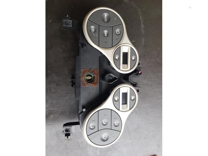 Używane Panel climatronic Fiat Panda (169) 1.2 Fire Cena € 50,00 Procedura marży oferowane przez Autosloopbedrijf H.C.Stouten