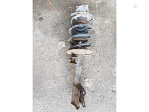 Used Front shock absorber rod, left Mercedes A (W168) 1.4 A-140 Price € 40,00 Margin scheme offered by Autosloopbedrijf H.C.Stouten