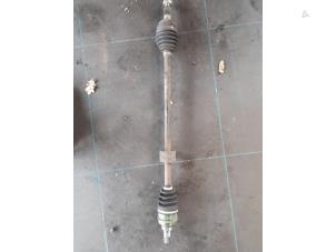 Used Front drive shaft, right Daihatsu Materia 1.5 16V Price € 45,00 Margin scheme offered by Autosloopbedrijf H.C.Stouten