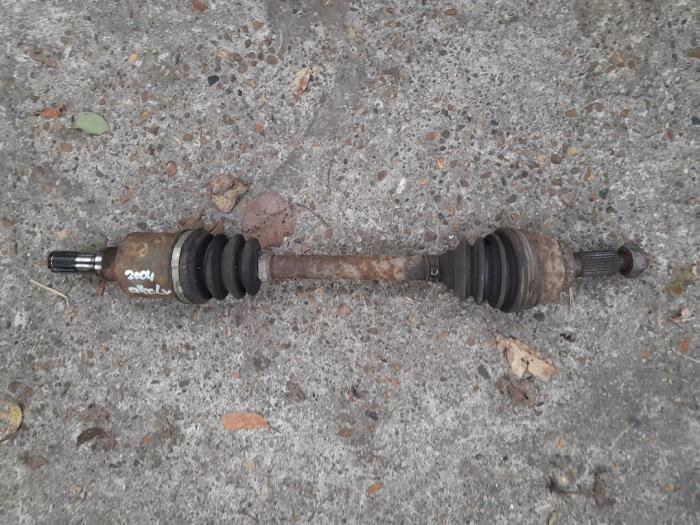 Front drive shaft, left from a Suzuki Alto (RF410) 1.1 16V 2004