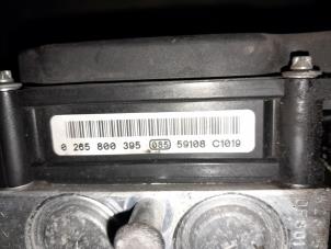 Usados Bomba ABS Peugeot 307 (3A/C/D) 1.6 16V Precio € 80,00 Norma de margen ofrecido por Autosloopbedrijf H.C.Stouten