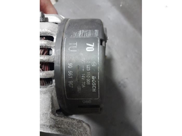 Begagnade Dynamo Opel Corsa C (F08/68) 1.2 16V Twin Port Pris € 35,00 Marginaltabell erbjuds av Autosloopbedrijf H.C.Stouten